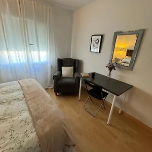 https://harmony-room-piso-compartido.hotelsinnerja.org